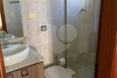 Sobrado à venda com 2 quartos, sendo 1 suíte, em Lar São Paulo, São Paulo, SP