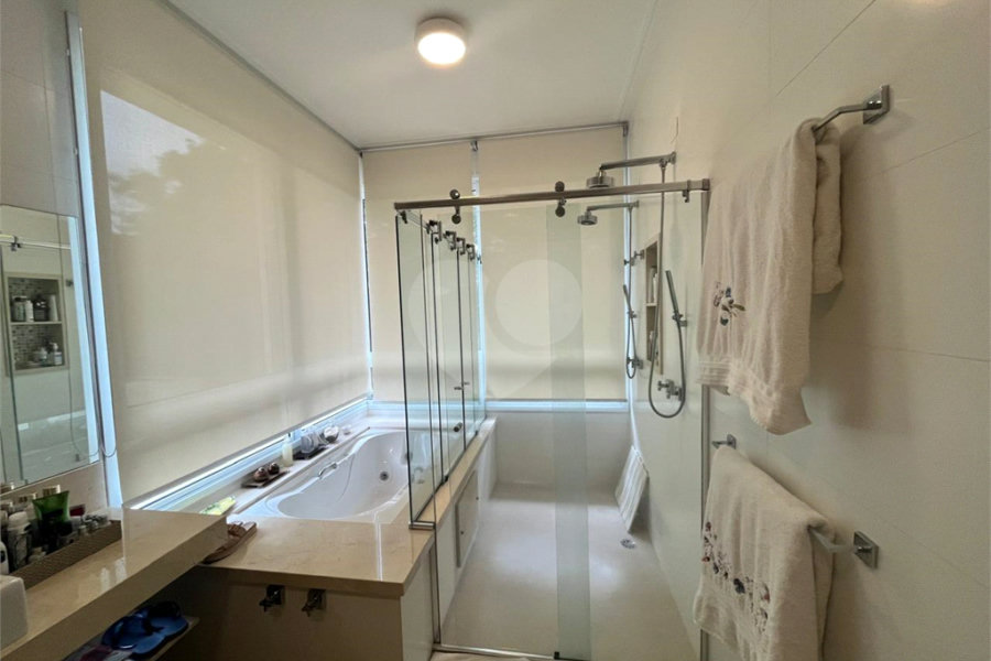Casa à venda com 5 suítes no condomínio Cantareira, Mairiporã - SP