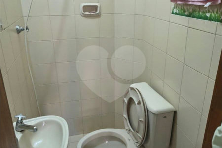Casa à venda com 3 quartos, sendo 1 suíte, em Mirandópolis, São Paulo, SP