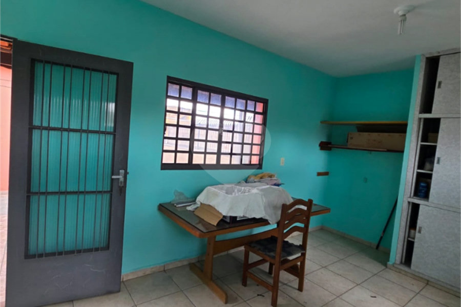 Casa à venda com 3 quartos, sendo 1 suíte, em Vila Pereira Cerca, São Paulo, SP