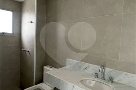 Apartamento à venda com 3 suítes em Vila Sofia, São Paulo, SP