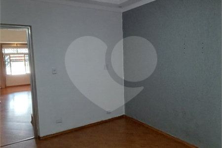 Sobrado à venda com 3 quartos em Bonfim, Osasco, SP
