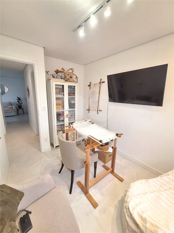 Apartamento à venda com 3 quartos, sendo 1 suíte,  em Vila Andrade, São Paulo, SP