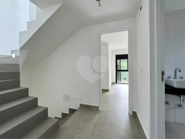 Casa à venda com 3 quartos, sendo 1 suíte,  no condomínio : Cube XL Vila Madalena, São Paulo - SP