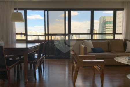Duplex à venda com 2 suítes em Jardim Londrina, São Paulo, SP