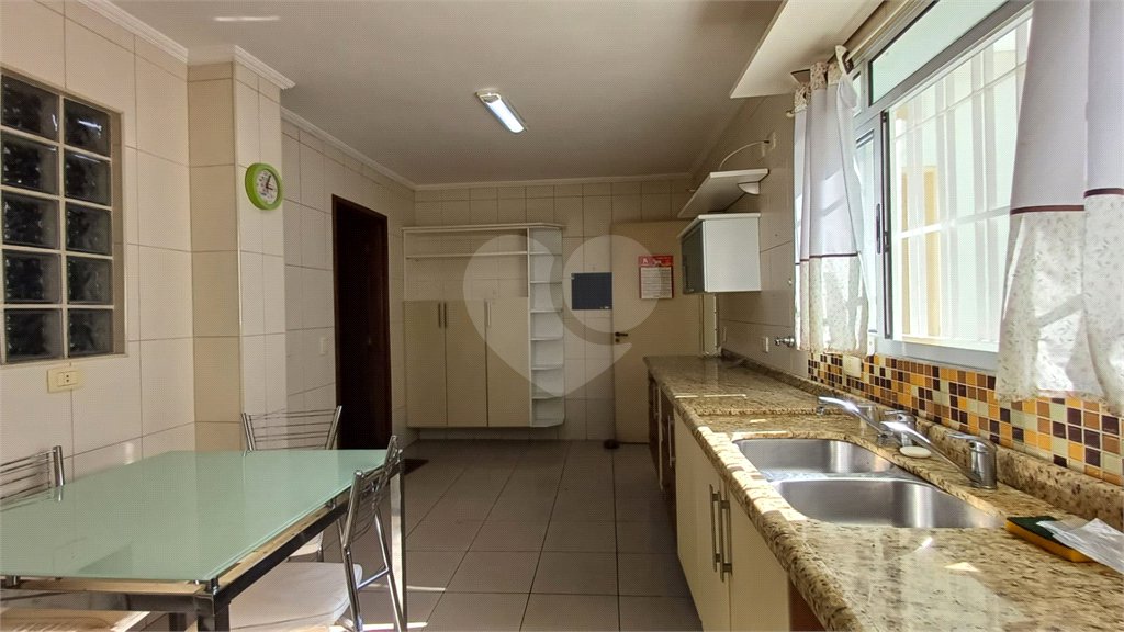 Sobrado à venda com 3 quartos, sendo 1 suíte, em Jabaquara, São Paulo, SP