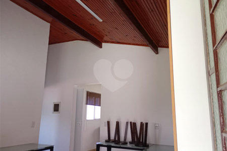 Casa Térrea à venda com 3 quartos em Guaxinduva, Atibaia, SP