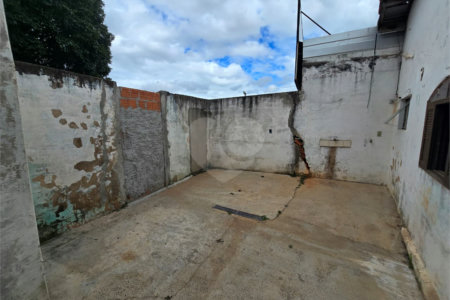 Casa à venda com 3 quartos, sendo 1 suíte, em Vila Maciel, Itapetininga, SP