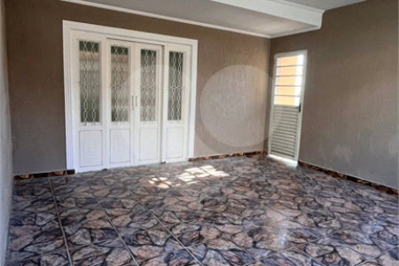 Sobrado à venda com 3 quartos, sendo 1 suíte, em Jardim Dois Corações, Sorocaba, SP