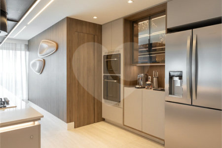 Apartamento à venda com 3 suítes em Jardim Morumbi, São Paulo, SP