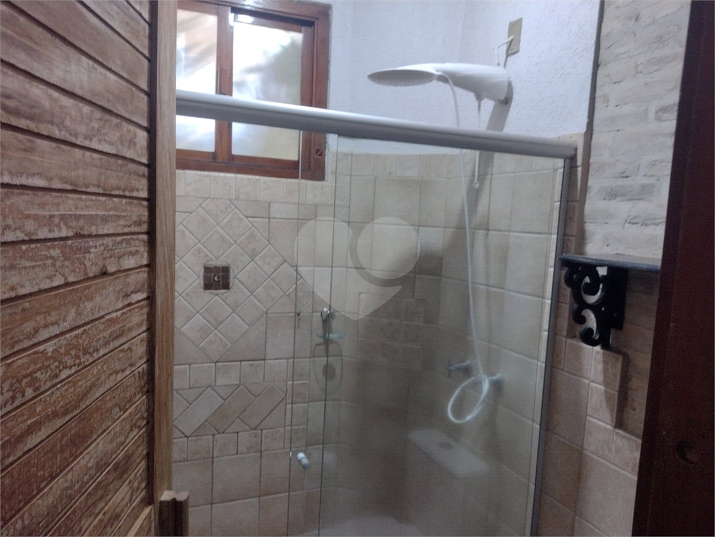 Sobrado à venda com 3 quartos, sendo 2 suítes, em Jardim Residencial Santa Mônica, Araraquara, SP