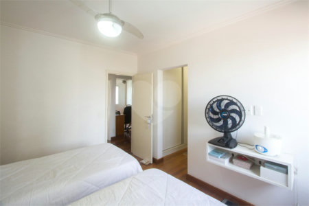 Apartamento à venda com 2 quartos, sendo 1 suíte, em Parque Colonial, São Paulo, SP
