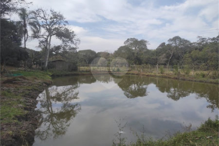 Sítio à venda com 3 quartos, sendo 2 suítes,  em Cachoeira, Atibaia, SP