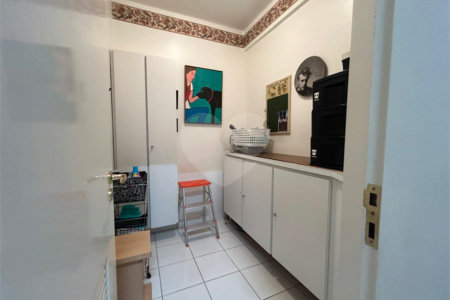 Apartamento à venda com 4 quartos, sendo 2 suítes, em Pinheiros, São Paulo, SP