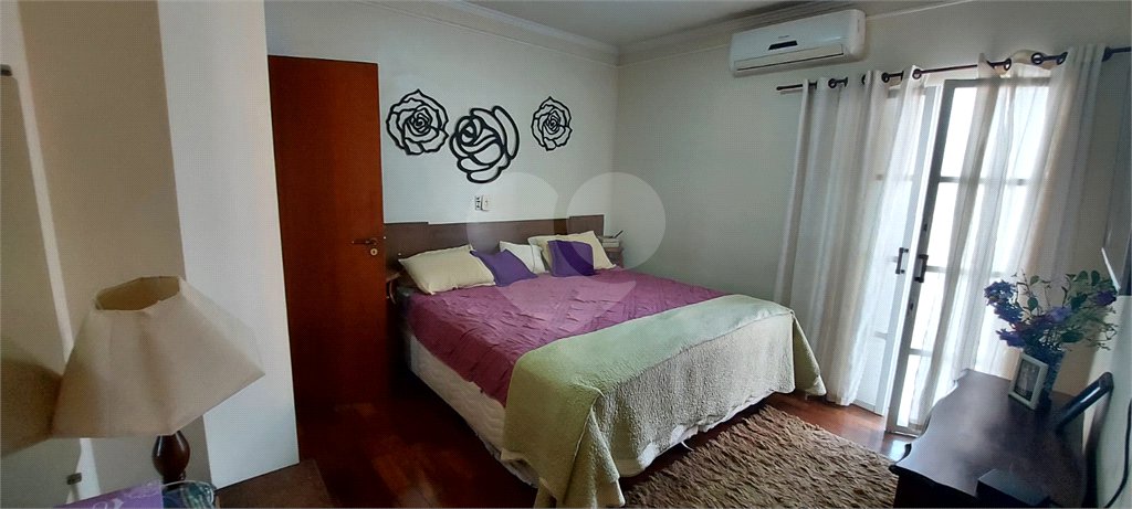 Casa à venda com 5 quartos, sendo 1 suíte, em Jardim Santa Paula, São Carlos, SP