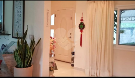 Casa à venda com 4 suítes no condomínio Monte Samkhya, Serra Negra - SP