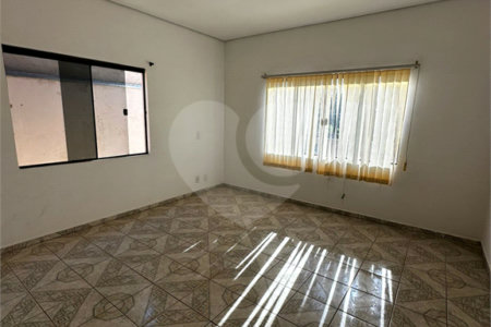 Casa à venda com 2 quartos, sendo 1 suíte,  em Jardim Aeroporto, Ponta Porã, MS