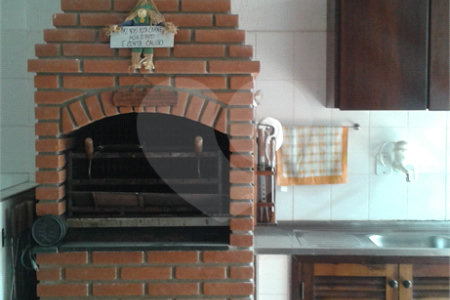 Casa à venda com 3 quartos, sendo 1 suíte, em Vila Mazzei, São Paulo, SP