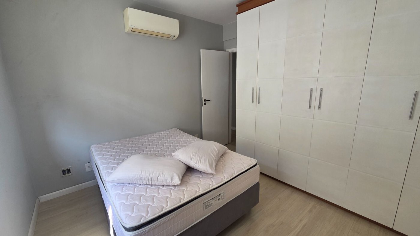 Cobertura com 3 dormitórios à venda, 262 m² por R$ 1.800.000,00 - Pompéia - Santos/SP