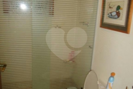 Sobrado à venda com 5 quartos, sendo 3 suítes, em Fazenda Morumbi, São Paulo, SP
