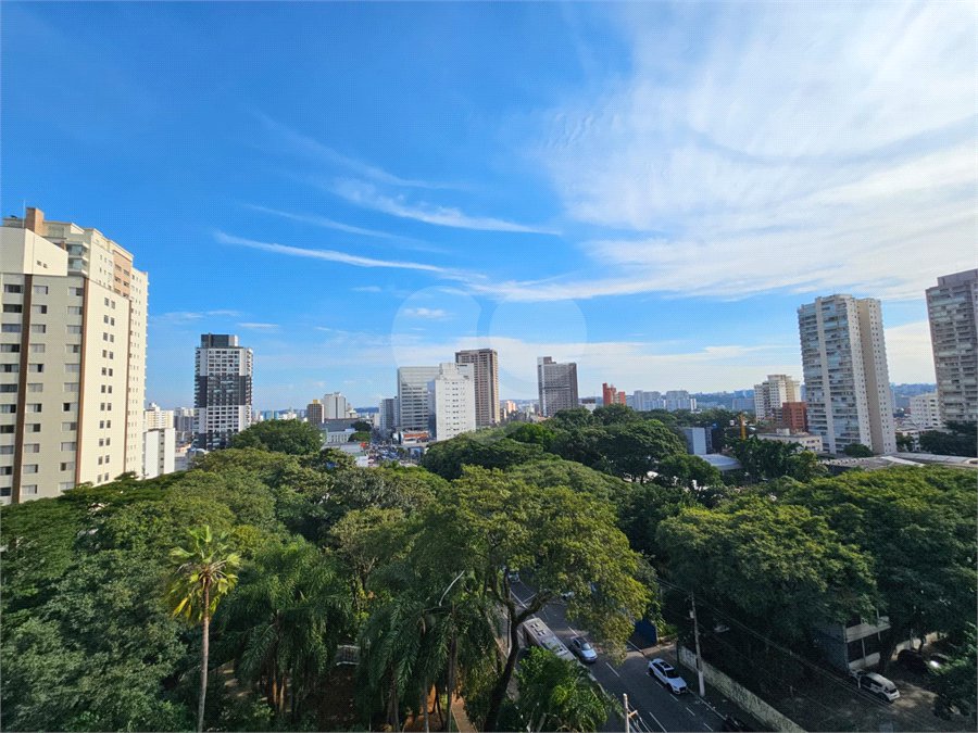 Apartamento à venda com 2 quartos, sendo 1 suíte,  em Santo Amaro, São Paulo, SP