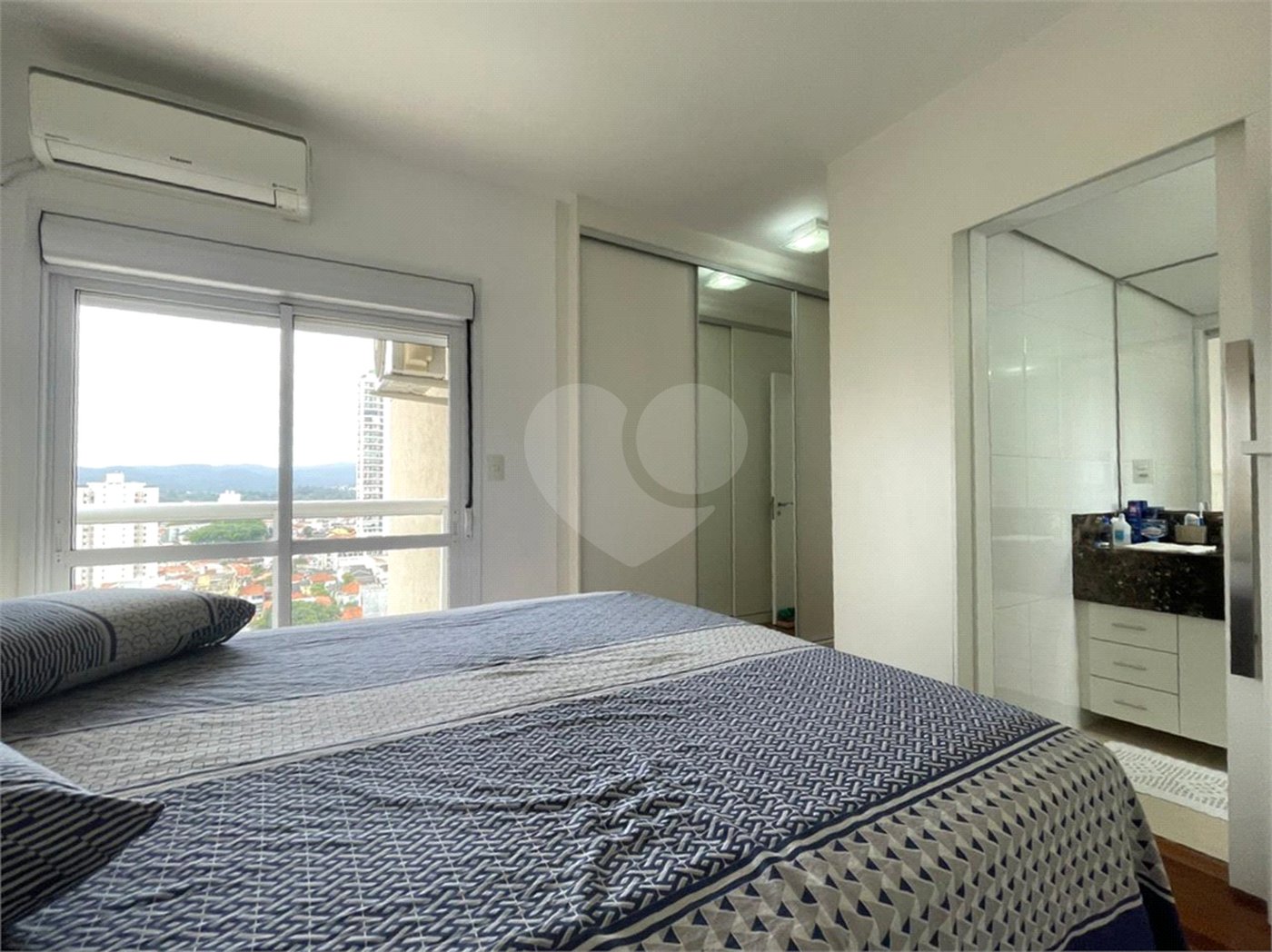 Apartamento à venda com 3 suítes em Santana, São Paulo, SP