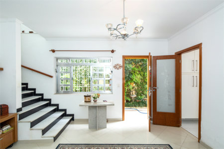 Casa à venda com 3 quartos, sendo 1 suíte, em Campo Belo, São Paulo, SP