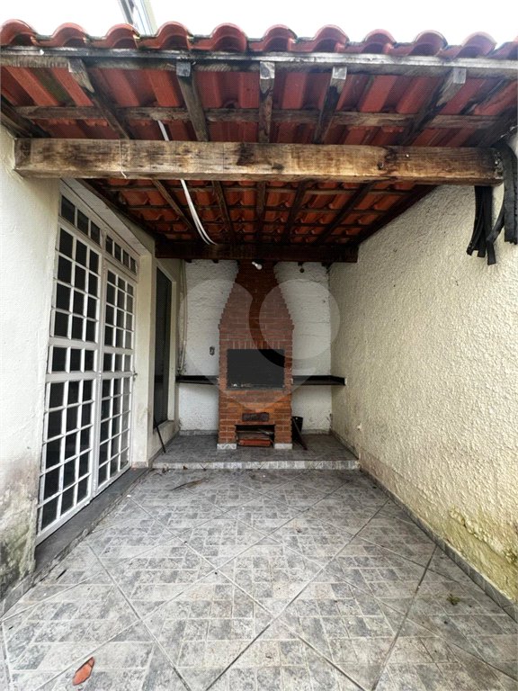Sobrado à venda com 6 quartos, sendo 4 suítes,  em Vila Oliveira, Mogi das Cruzes, SP