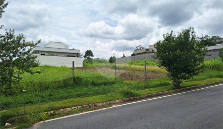Terreno à venda com 1 suíte em Pinheirinho, Vinhedo, SP