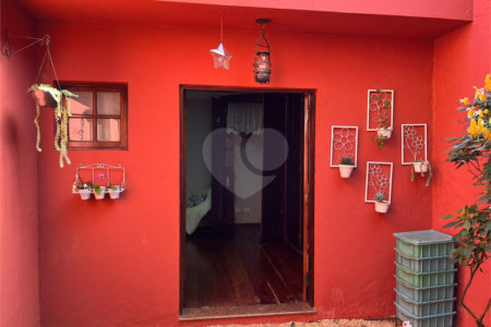Casa Térrea à venda com 5 quartos, sendo 3 suítes,  em Vila Oliveira, Mogi das Cruzes, SP