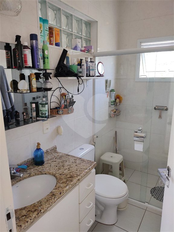 Casa à venda com 3 quartos, sendo 1 suíte, no condomínio Picollo Villaggio, Louveira - SP