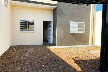 Casa à venda com 2 quartos em Ipê, Três Lagoas, MS