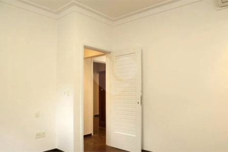 Casa à venda com 4 suítes no condomínio Residencial Morumbi, São Paulo - SP