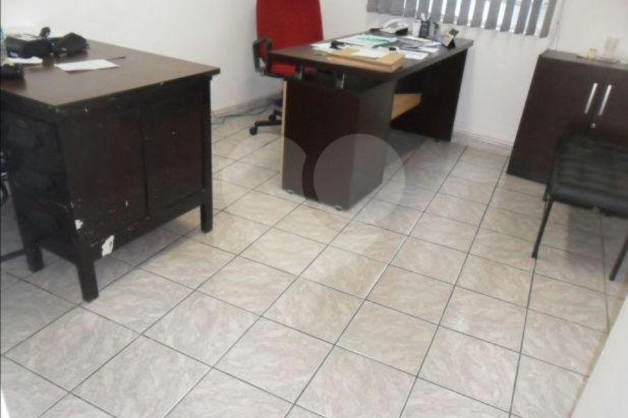 Casa à venda com 4 quartos no condomínio Largo Padre Péricles,48, São Paulo - SP