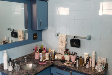 Casa à venda com 3 quartos, sendo 2 suítes,  em Parque Jabaquara, São Paulo, SP