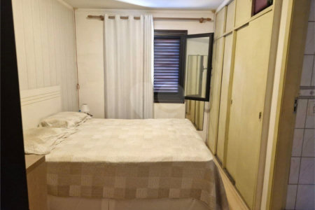 Casa à venda com 3 quartos, sendo 1 suíte, em Vila Paulista, São Paulo, SP