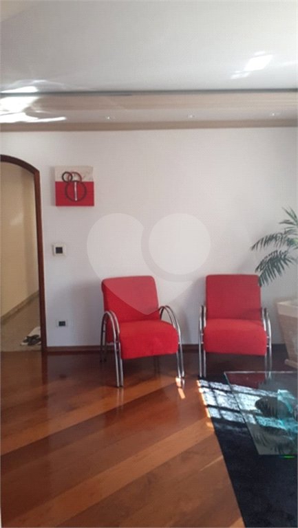 Sobrado à venda com 3 suítes em Jardim Vila Galvão, Guarulhos, SP