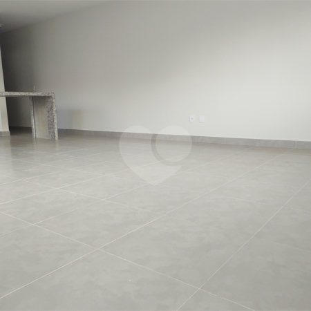 Casa Térrea à venda com 3 suítes em Jardim do Lago, Atibaia, SP