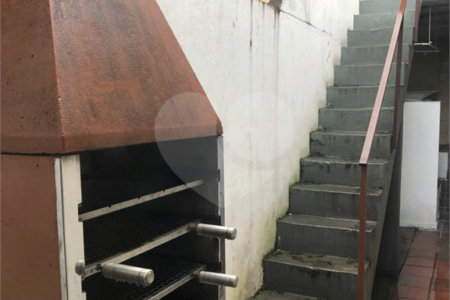 Casa à venda com 4 quartos, sendo 1 suíte,  em Jardim Rosa Maria, São Paulo, SP