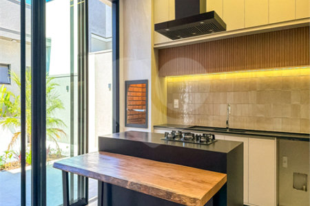 Casa à venda com 3 suítes no condomínio Residencial Dona Maria Candida, Indaiatuba - SP