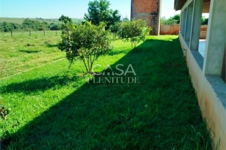 Chácara à venda com 3 quartos, sendo 1 suíte,  em Área Rural de Emilianópolis, Emilianópolis, SP