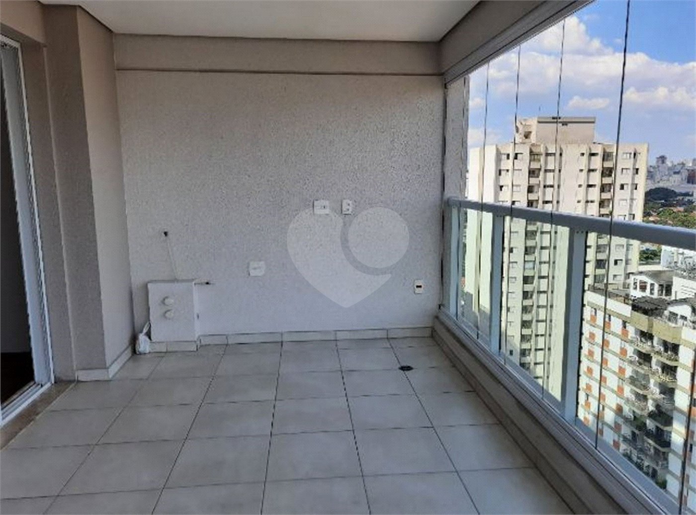 Apartamento à venda com 2 quartos, sendo 1 suíte,  em Brooklin Paulista, São Paulo, SP