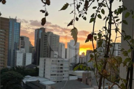 Apartamento à venda ou para alugar com 1 suíte em Jardim Europa, São Paulo, SP