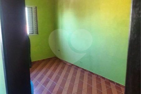Casa de Vila à venda com 3 quartos em Jardim São Roque, São Paulo, SP
