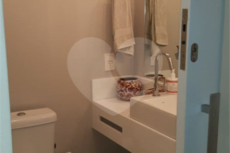 Apartamento à venda com 2 quartos, sendo 1 suíte, em Vila Andrade, São Paulo, SP