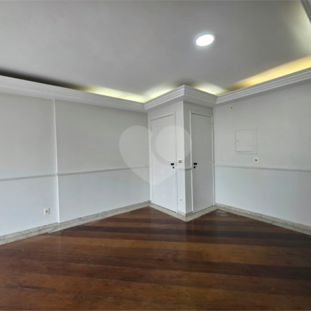 Apartamento à venda com 2 quartos, sendo 1 suíte, em Vila Olímpia, São Paulo, SP