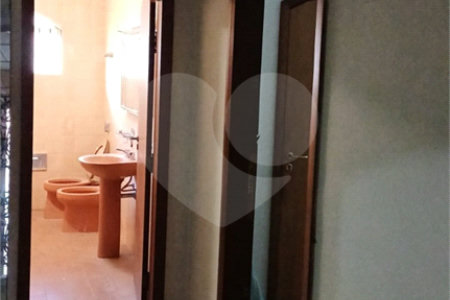 Sobrado à venda ou para alugar com 5 quartos, sendo 1 suíte,  em Vila Ida, São Paulo, SP