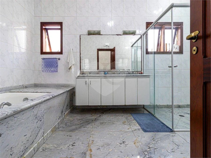 Casa à venda com 4 suítes em Morumbi, São Paulo, SP