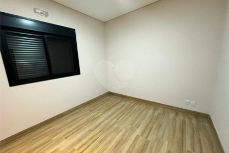 Casa à venda com 3 suítes em Village do Lago, Três Lagoas, MS