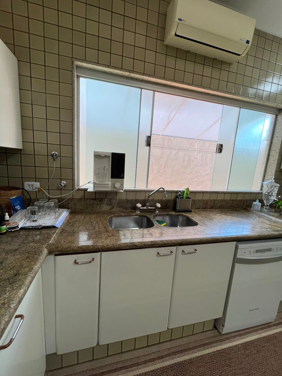 Casa à venda com 3 quartos, sendo 1 suíte,  em Santos Dumont, Três Lagoas, MS